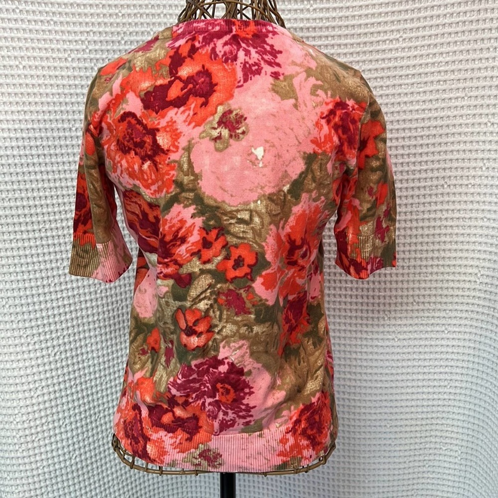 Talbots Ladies M Floral Short Sleeve Button-down Sweater. NWOT. Very Fine Knit. - Picture 4 of 6